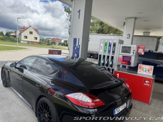 Porsche Panamera Turbo S 2011