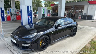 Porsche Panamera Turbo S 2011