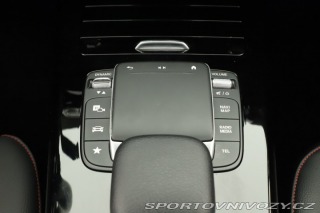 Mercedes-Benz A AMG Line A 200 2021