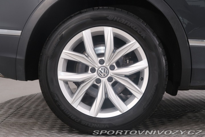 Volkswagen Ostatní modely Tiguan Highline 2.0 BiTDI 2017