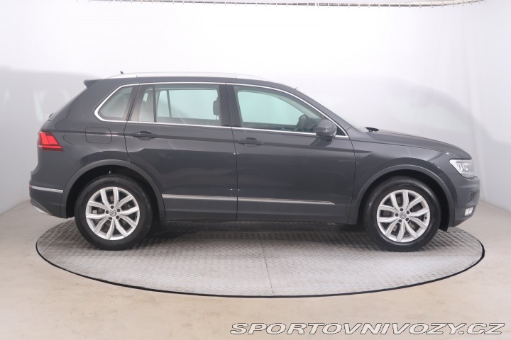 Volkswagen Ostatní modely Tiguan Highline 2.0 BiTDI 2017