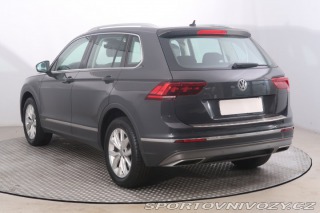 Volkswagen Ostatní modely Tiguan Highline 2.0 BiTDI 2017
