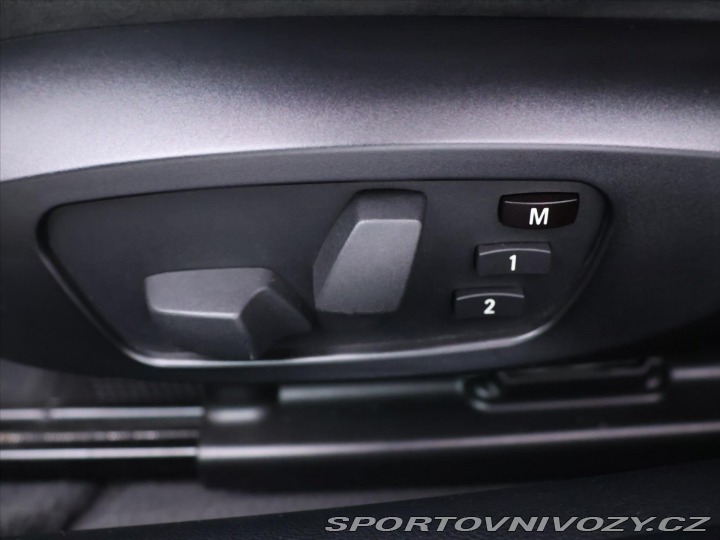 BMW 3 3,0 225kW N54 Mpaket Navi 2009