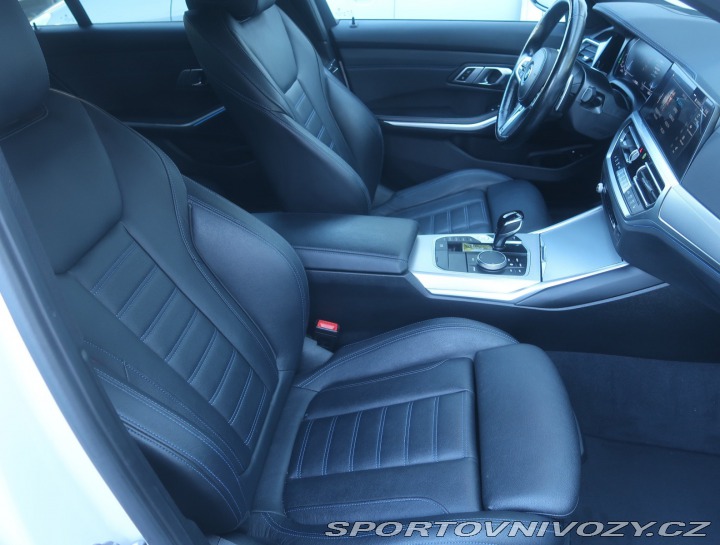 BMW 3 330 e xDrive 2021