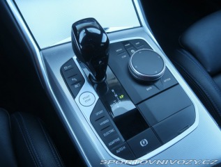 BMW 3 330 e xDrive 2021