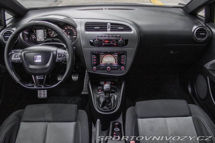 Seat Leon Cupra R / AJ NA SPLÁTKY 2009