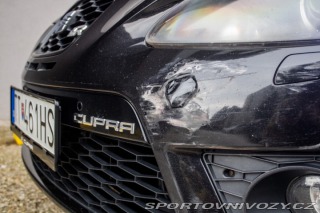 Seat Leon Cupra R / AJ NA SPLÁTKY 2009