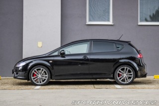 Seat Leon Cupra R / AJ NA SPLÁTKY 2009