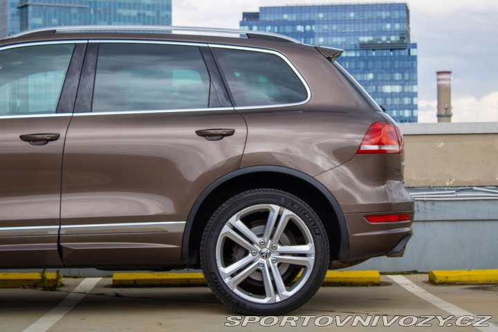 Volkswagen Ostatní modely Touareg 4.2 TDI V8 Tiptronic R-L 2013