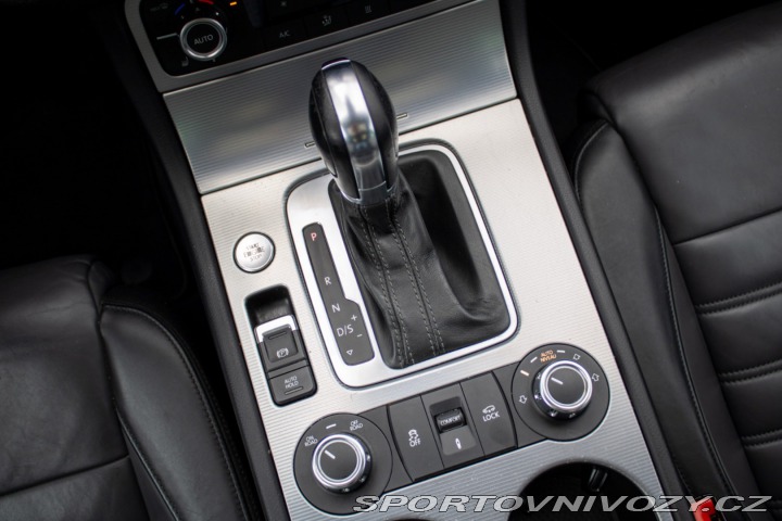 Volkswagen Ostatní modely Touareg 4.2 TDI V8 Tiptronic R-L 2013