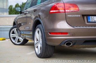 Volkswagen Ostatní modely Touareg  4.2 TDI V8 Tiptronic R-L 2013