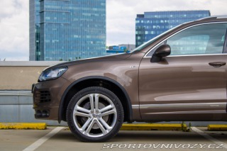 Volkswagen Ostatní modely Touareg  4.2 TDI V8 Tiptronic R-L 2013