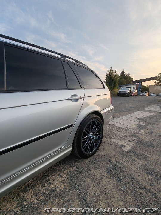 BMW 3 E46 330i Touring 2002