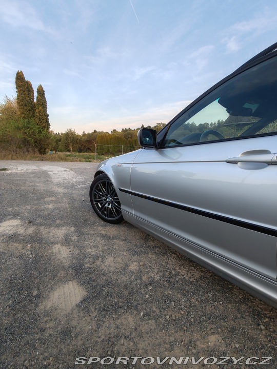 BMW 3 E46 330i Touring 2002