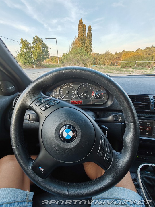 BMW 3 E46 330i Touring 2002