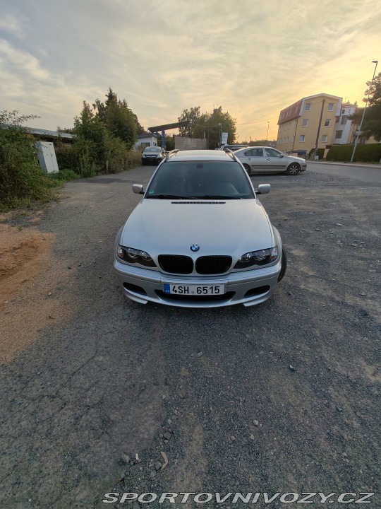 BMW 3 E46 330i Touring 2002