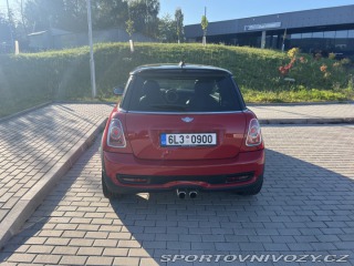 Mini Cooper Cooper S 2011