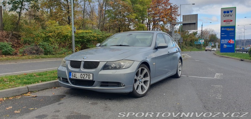 BMW 3 330i