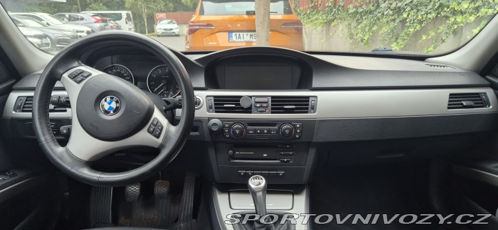 BMW 3 330i 2005