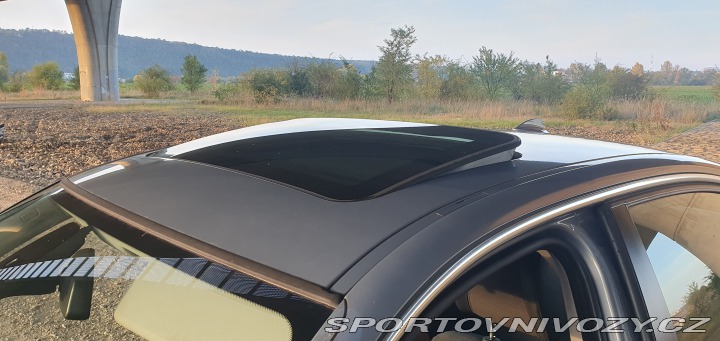 BMW 3 330i 2005