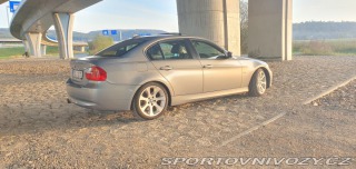 BMW 3 330i 2005