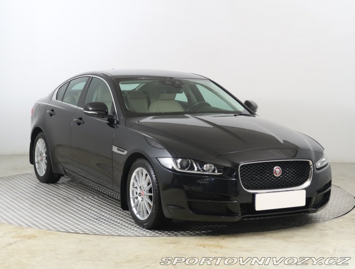 Jaguar XE E-Performance 2016