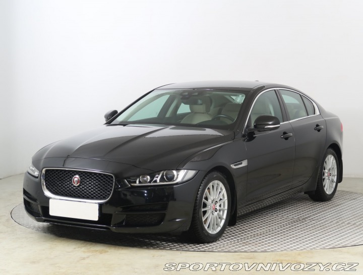 Jaguar XE E-Performance 2016