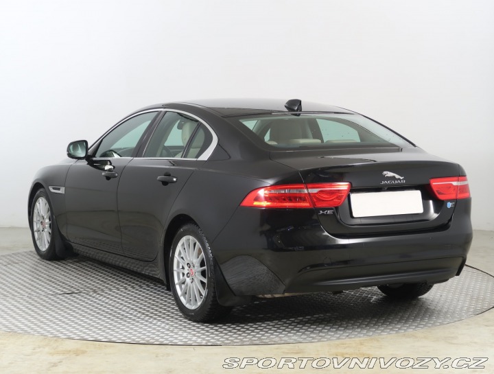 Jaguar XE E-Performance 2016