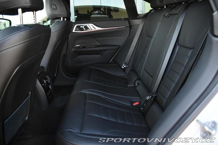 BMW i4 M50 xDrive HUD H/K TAŽNÉ 2022