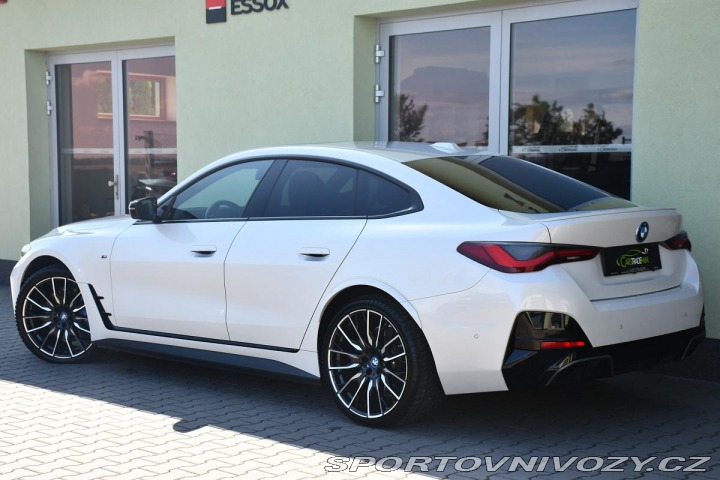 BMW i4 M50 xDrive HUD H/K TAŽNÉ 2022