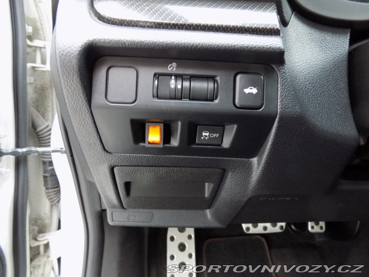 Subaru WRX STI 2.0i/STI/4x4/AT/200KW/ 2016