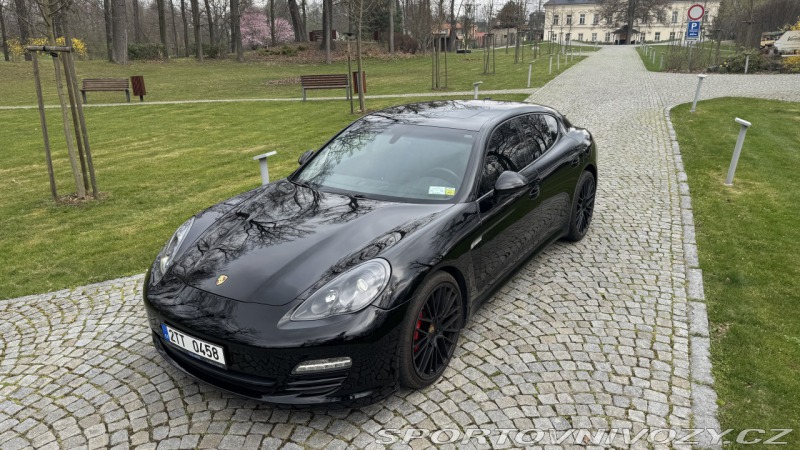 Porsche Panamera 