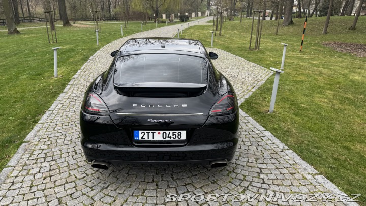 Porsche Panamera 2012