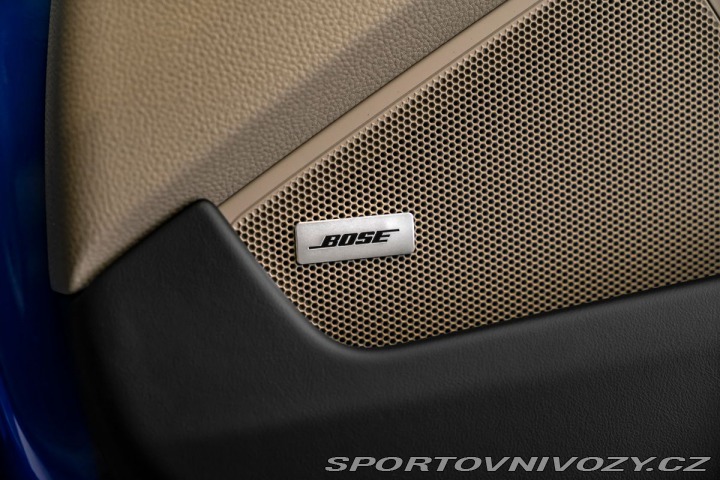 Porsche 911 Carrera Bose výfuky 2025