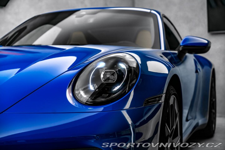 Porsche 911 Carrera Bose výfuky 2025
