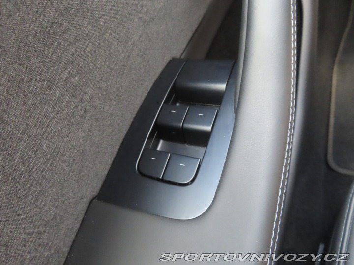Tesla Model 3 Standard Range 60kW 2024