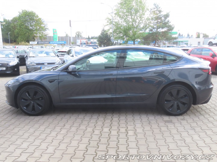 Tesla Model 3 Standard Range 60kW 2024