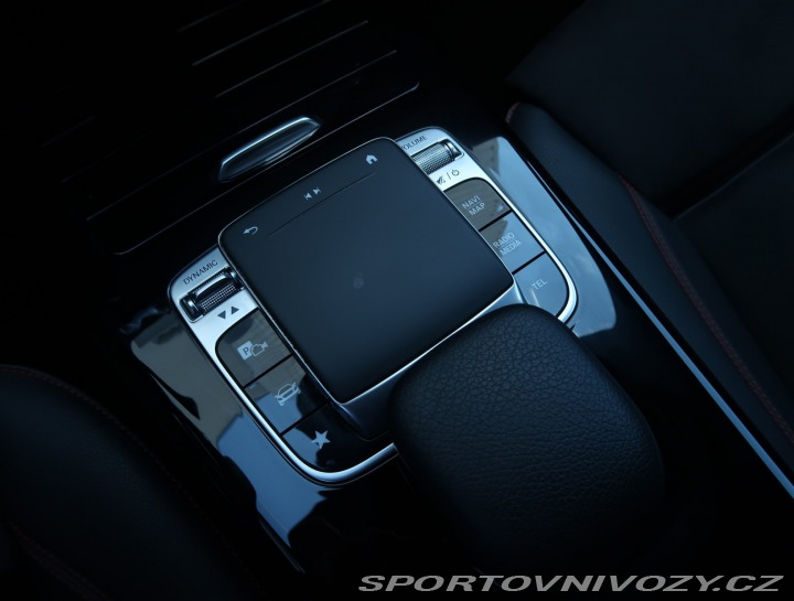 Mercedes-Benz A AMG Line A 180 2020