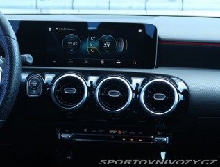 Mercedes-Benz A AMG Line A 180 2020