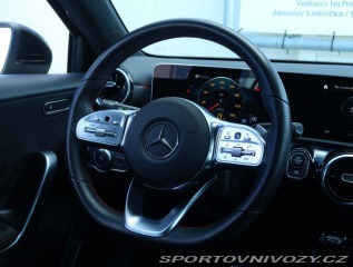 Mercedes-Benz A AMG Line A 180 2020
