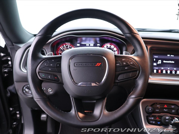 Dodge Challenger 5,7 V8 HEMI 277kW Klima K 2022