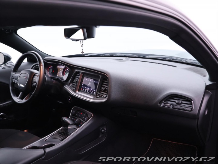 Dodge Challenger 5,7 V8 HEMI 277kW Klima K 2022