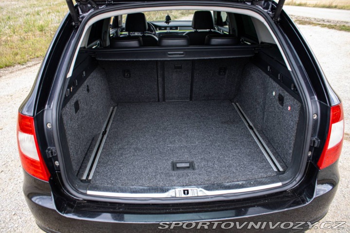 Škoda Superb Combi 2010