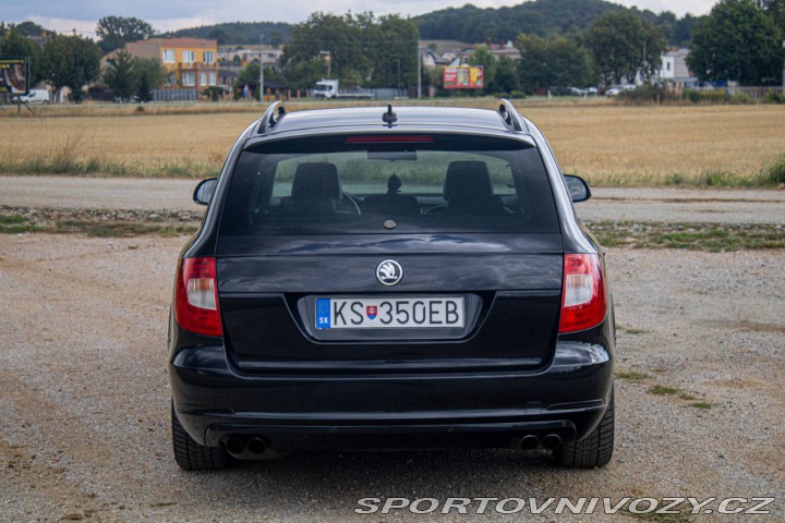 Škoda Superb Combi 2010