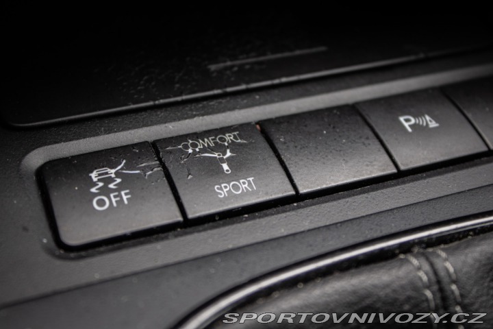 Volkswagen Golf 2.0 TFSI 270k R 4-Motion 2010