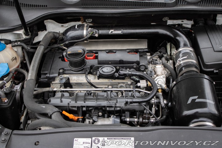 Volkswagen Golf 2.0 TFSI 270k R 4-Motion 2010