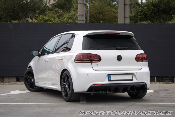 Volkswagen Golf 2.0 TFSI 270k R 4-Motion 2010