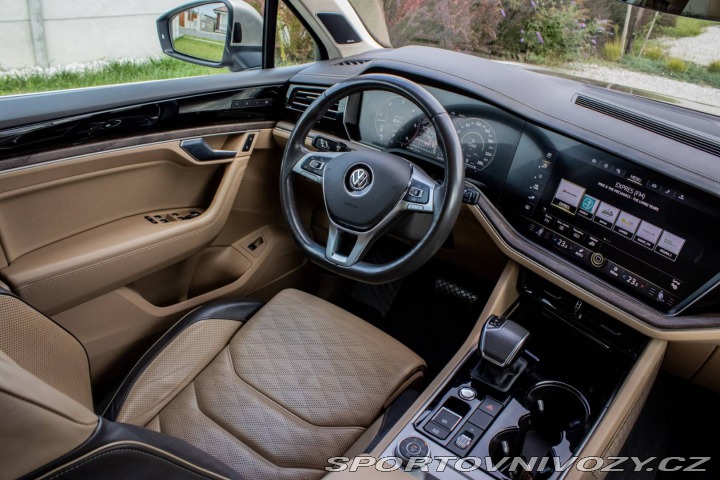 Volkswagen Ostatní modely Touareg 3.0 V6 TDI SCR 286k Eleg 2018