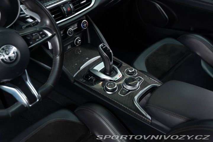 Alfa Romeo Stelvio 2.9 V6 Twin Turbo QV AWD 2020