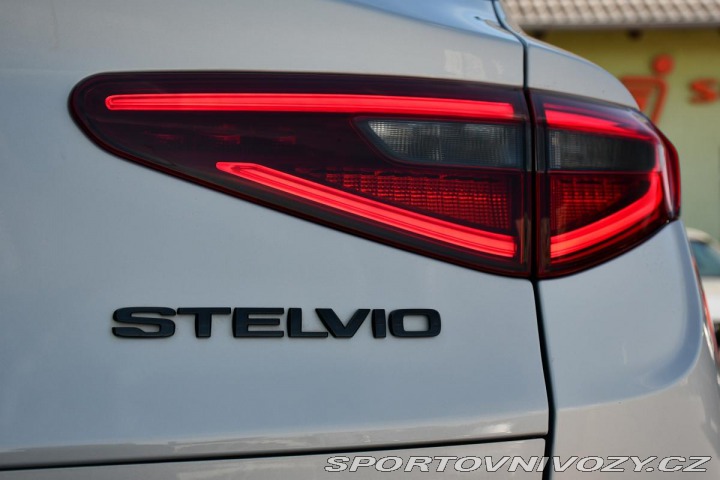 Alfa Romeo Stelvio VELOCE Ti Q4 2.0 REZERVAC 2021